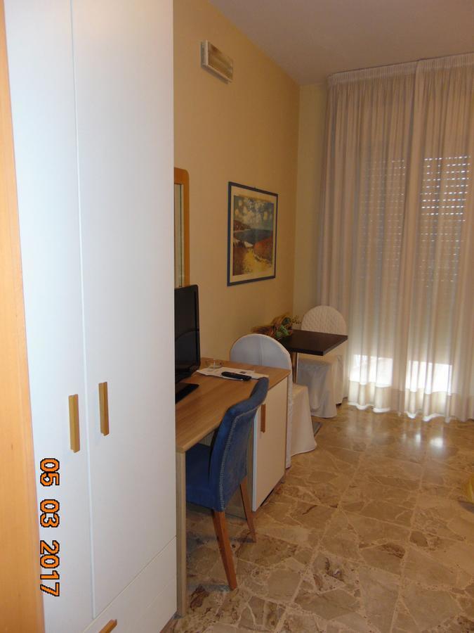 Hotel Mazzocchetti Читта Сань Анджело Экстерьер фото