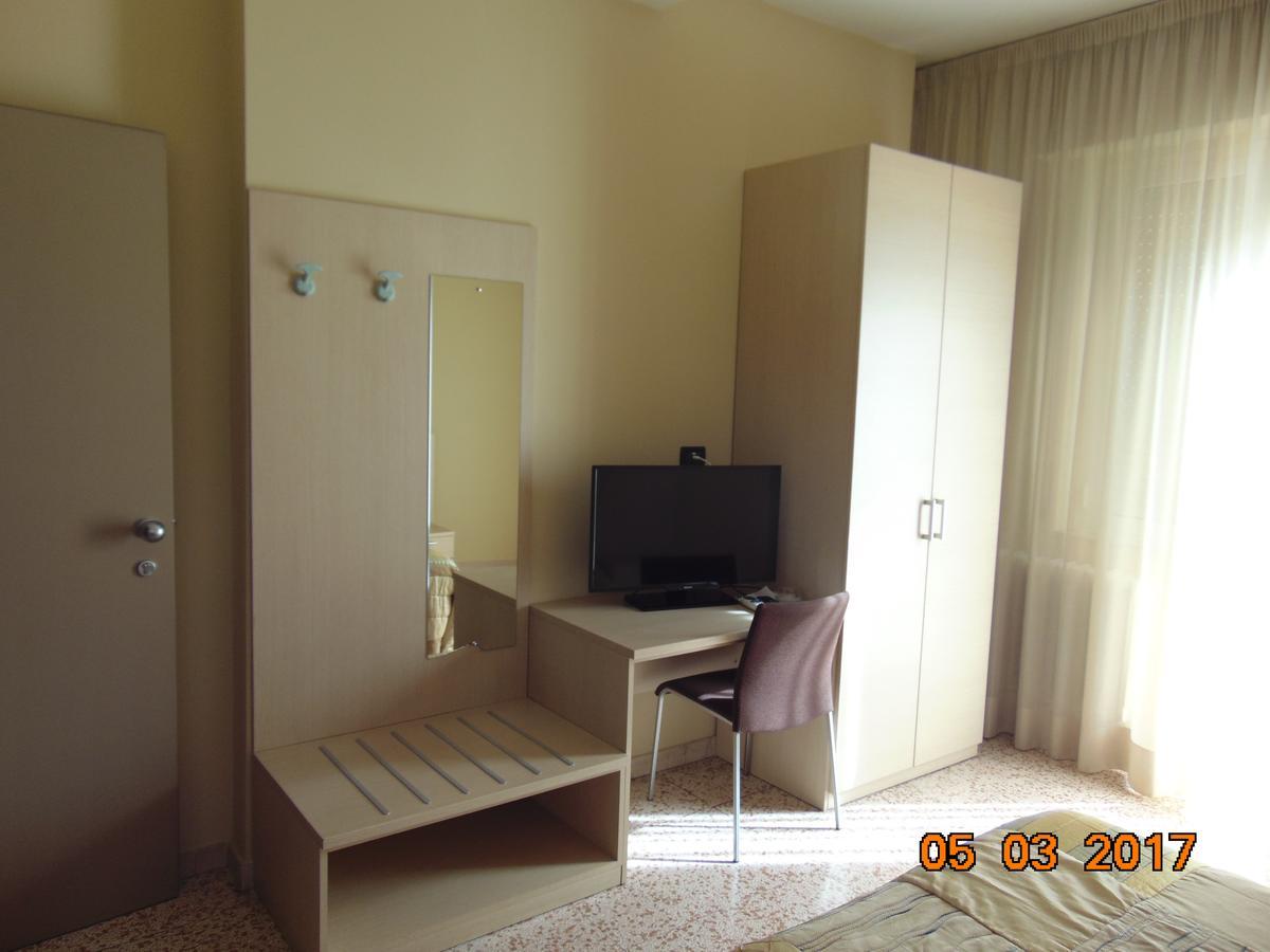 Hotel Mazzocchetti Читта Сань Анджело Экстерьер фото